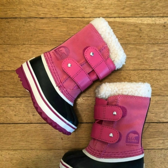 Sorel, Toddler Girls, Size 4 Winter Boot - Picture 1 of 3